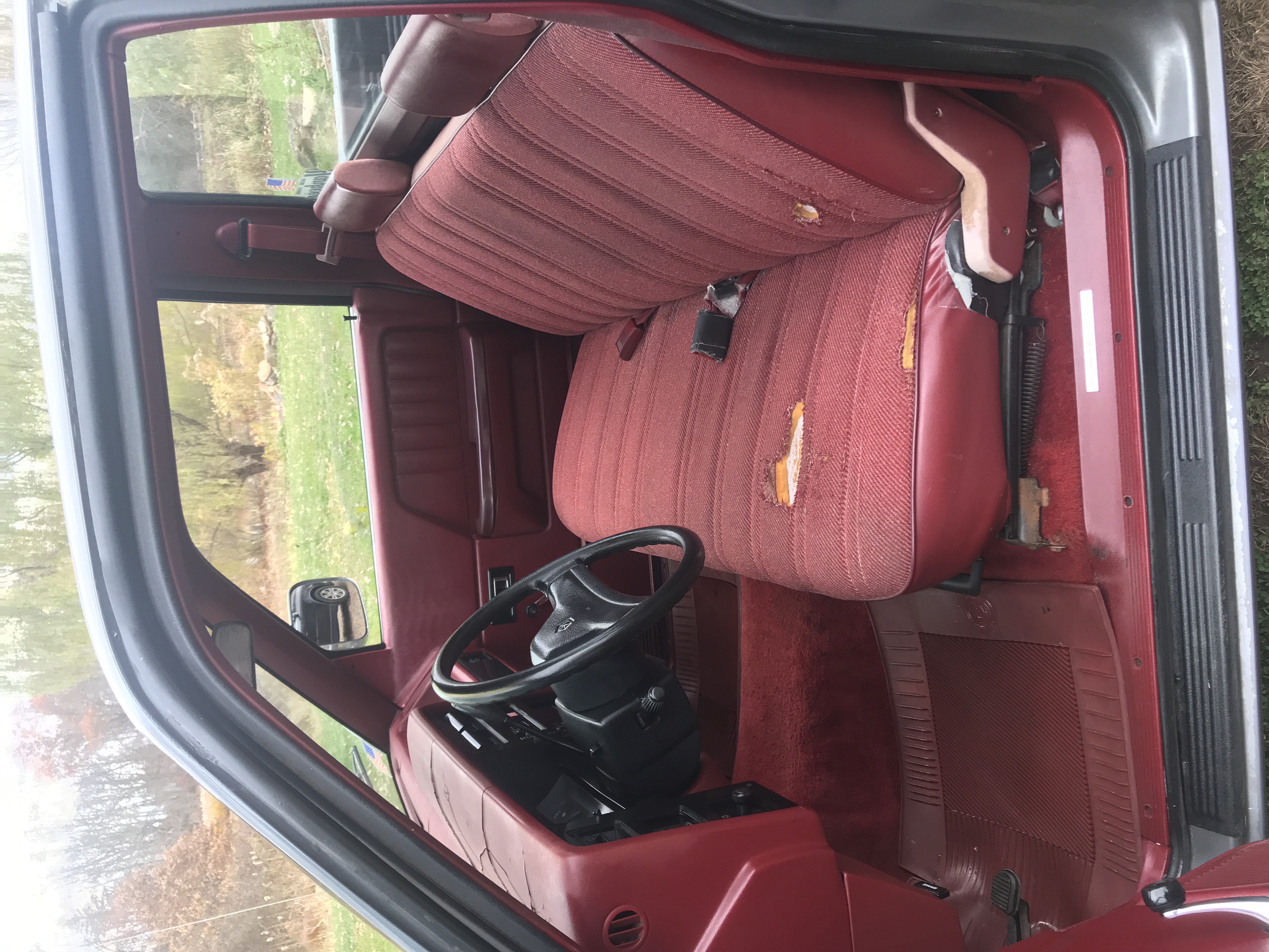 1991 Dodge Dakota Pickup ONE OWNER 117K 8 foot bed and roomy bench seating NICE — photo 38